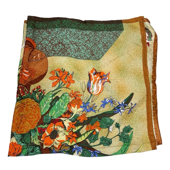 Vintage BURBERRYS Burberry Floral Knight Silk Scarf Bold Print 38” x 38” - Picture 10 of 13